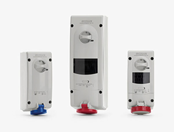 Şantiyede, tesiste, hatta kıyıda: Neden Switched–Interlocked prizler?