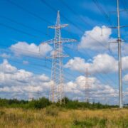 Endüstride Kesintisiz Enerji ve Hassas Kontrol